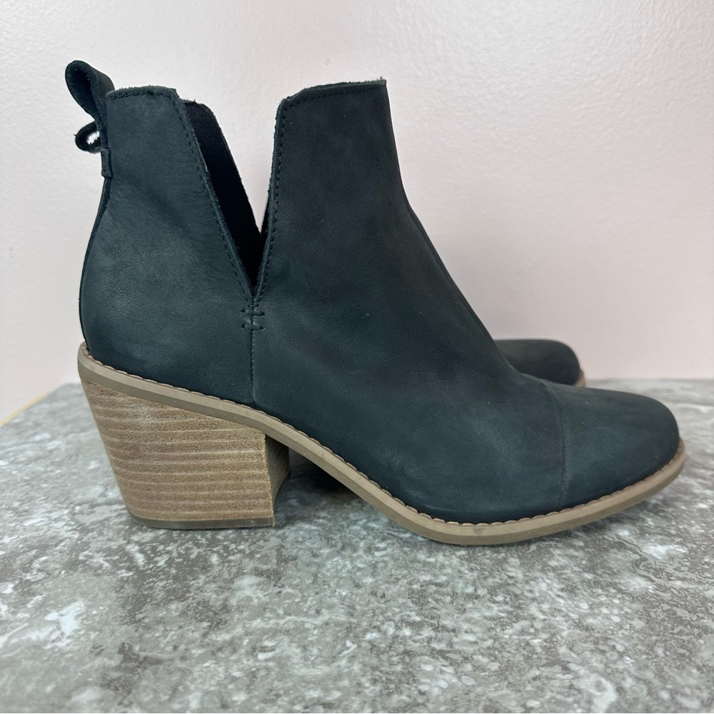 TOMS Everly Cutout Black Leather Ankle Boot 8
